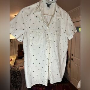 Eddie Bauer outdoorsy girl hiking shirt